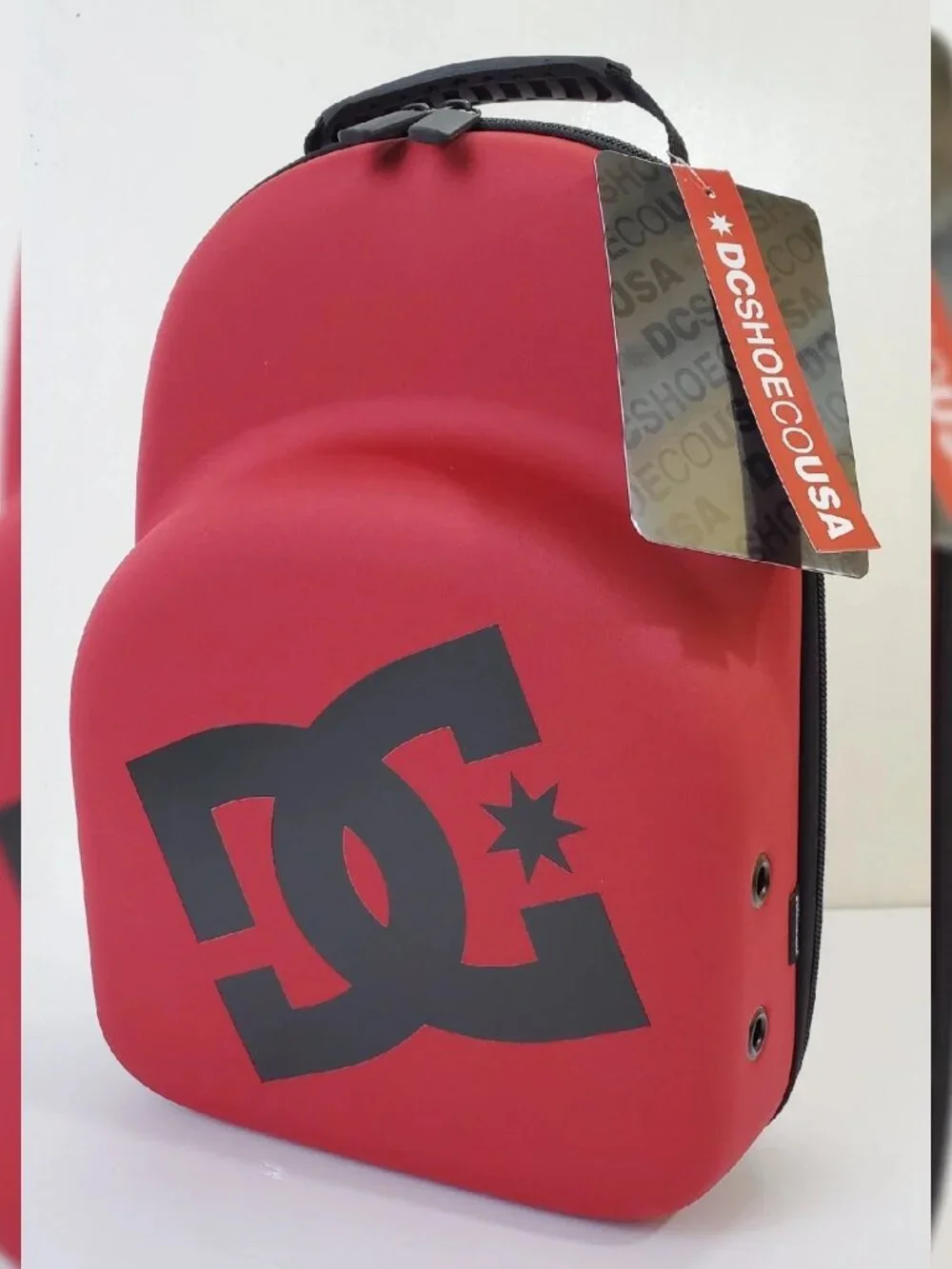DC TRAVEL CASE HATS MEN'S STORE CARRIER BAG ORGANIZER BAG BIG LOGO RED